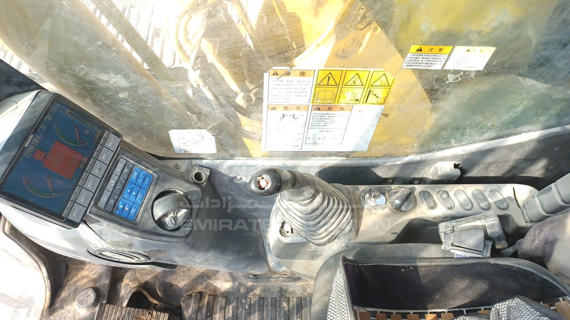 2010 KOMATSU --- VIN: KMTPC181E62BJ4470