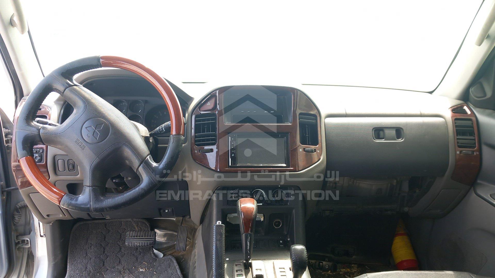 2006 MITSUBISHI PAJERO VIN: JMYLRV73W6J713137