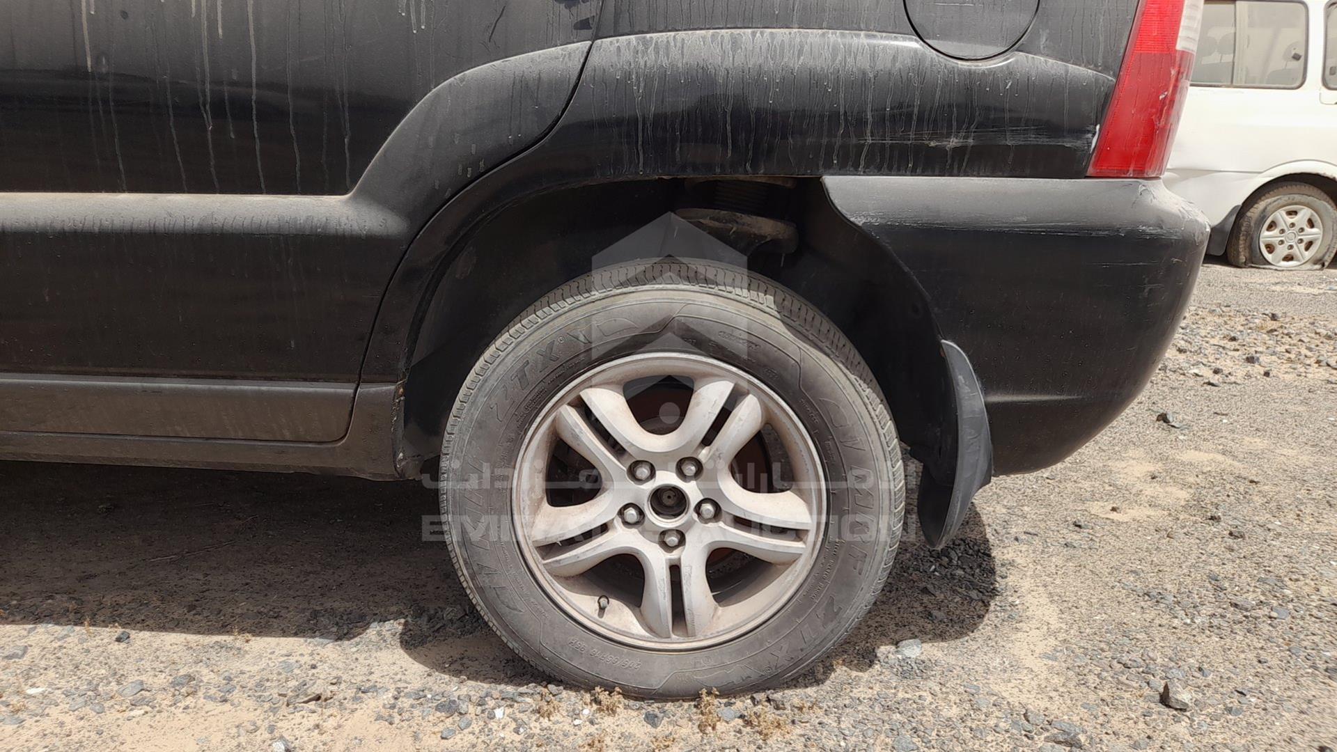 2007 KIA SPORTAGE VIN: KNAJE552177367954