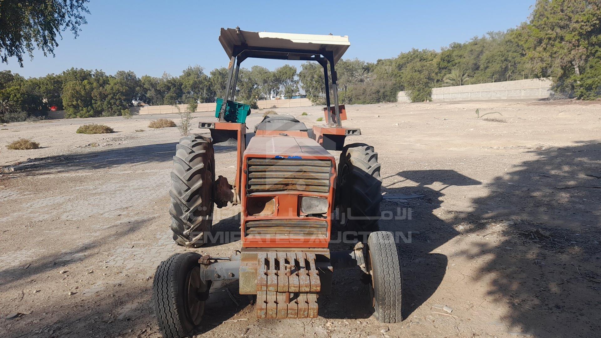 0 TRACTOR --- VIN: 001249992