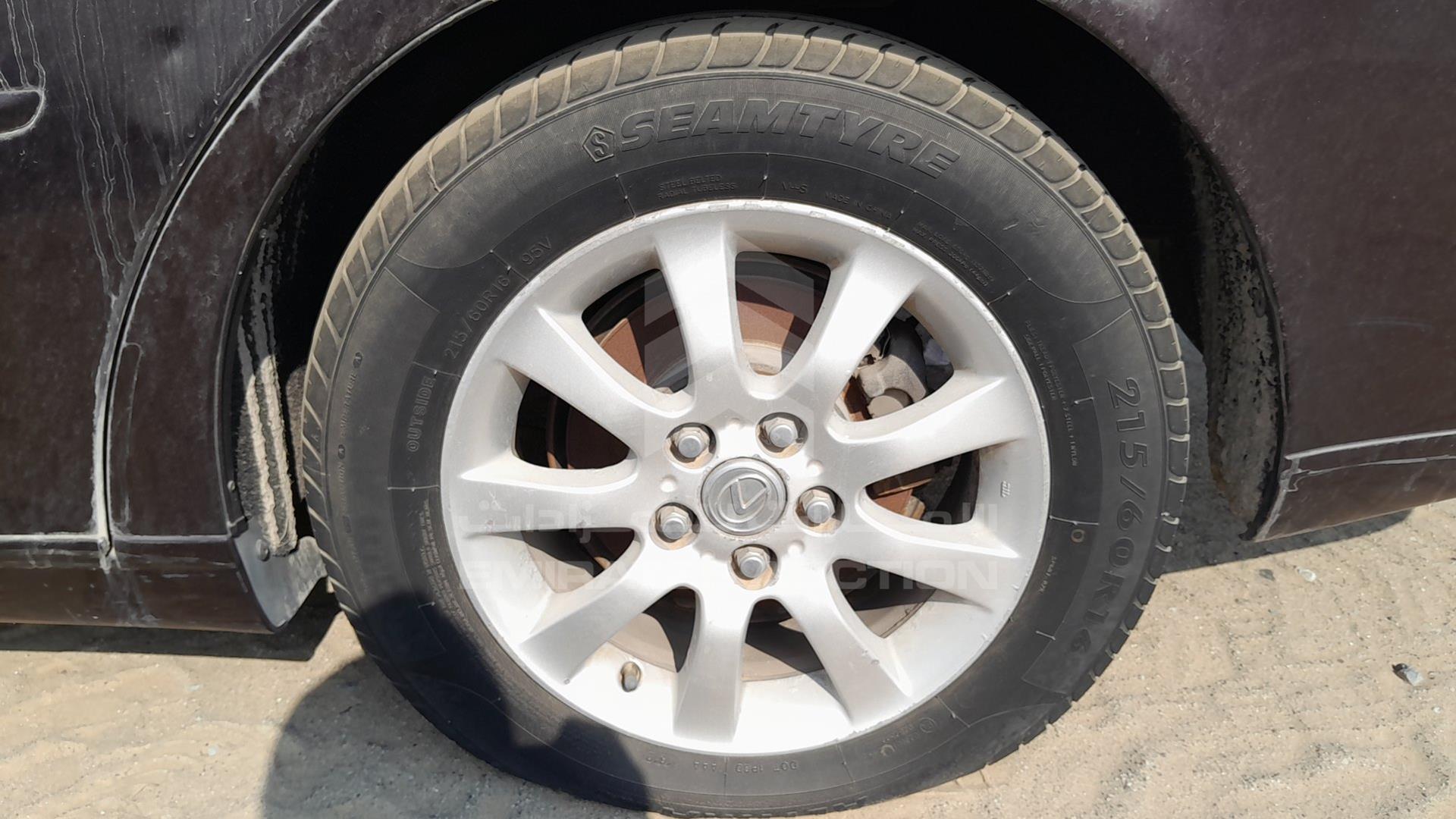 2006 LEXUS ES 300 VIN: JTHBF30GX66033832