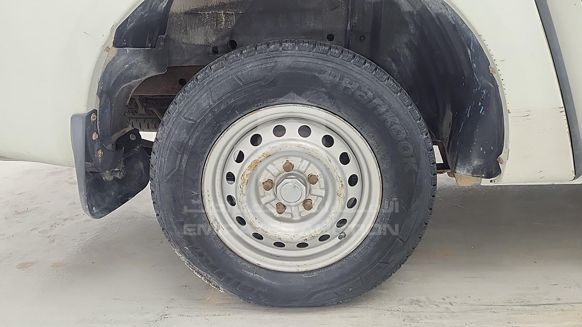 2011 MITSUBISHI L 200 VIN: MMBJNKA50BD020626