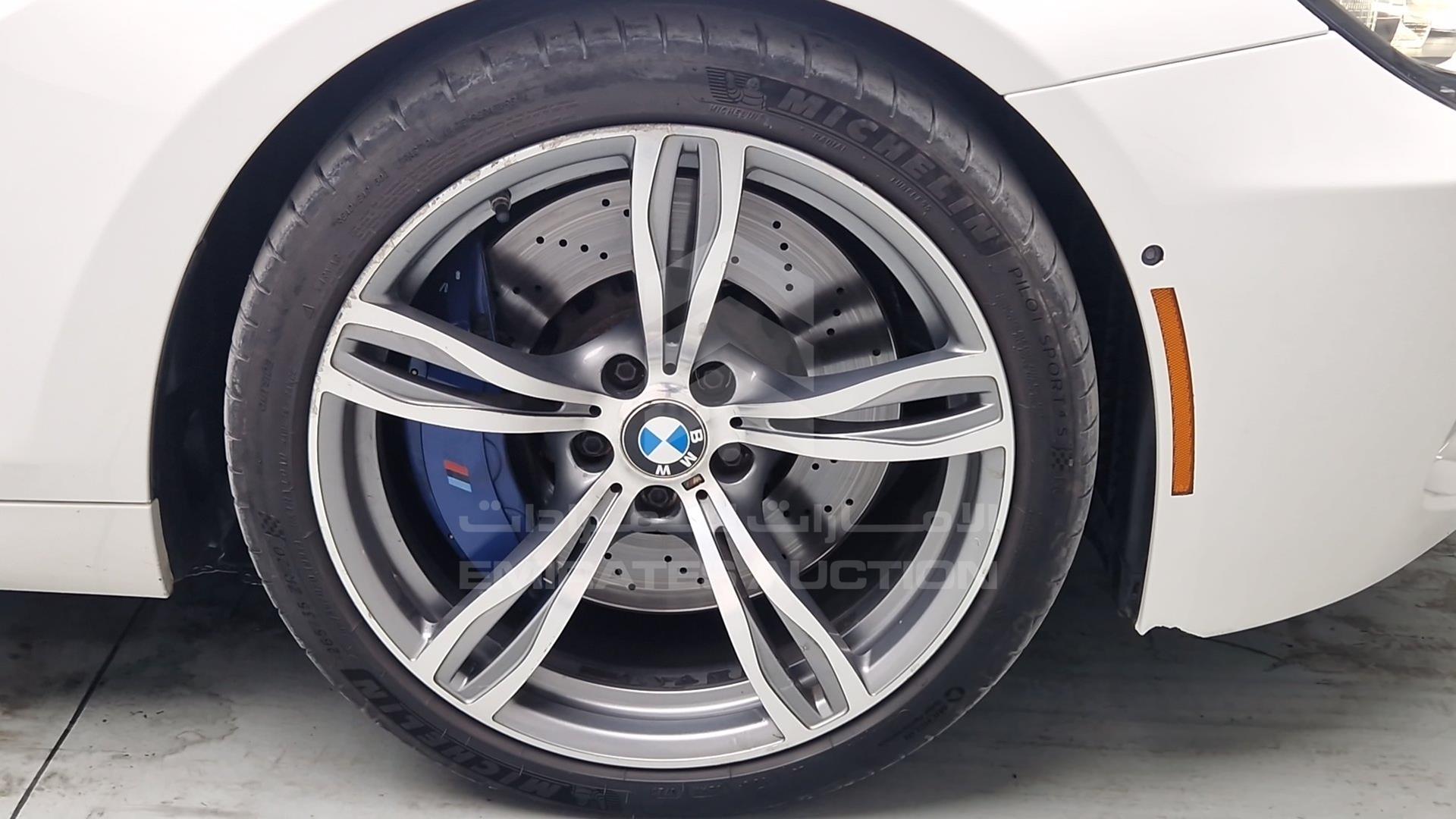 2013 BMW M6 VIN: WBSLX9C5XDC968527