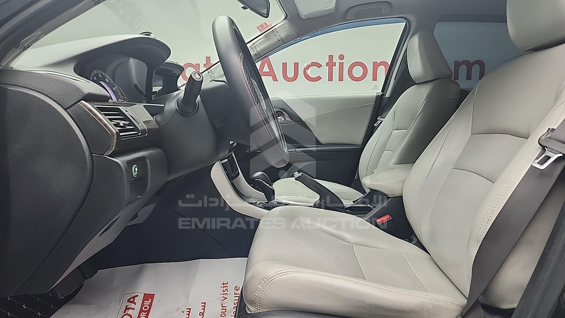 2017 HONDA ACCORD VIN: 1HGCR2F78HA053300
