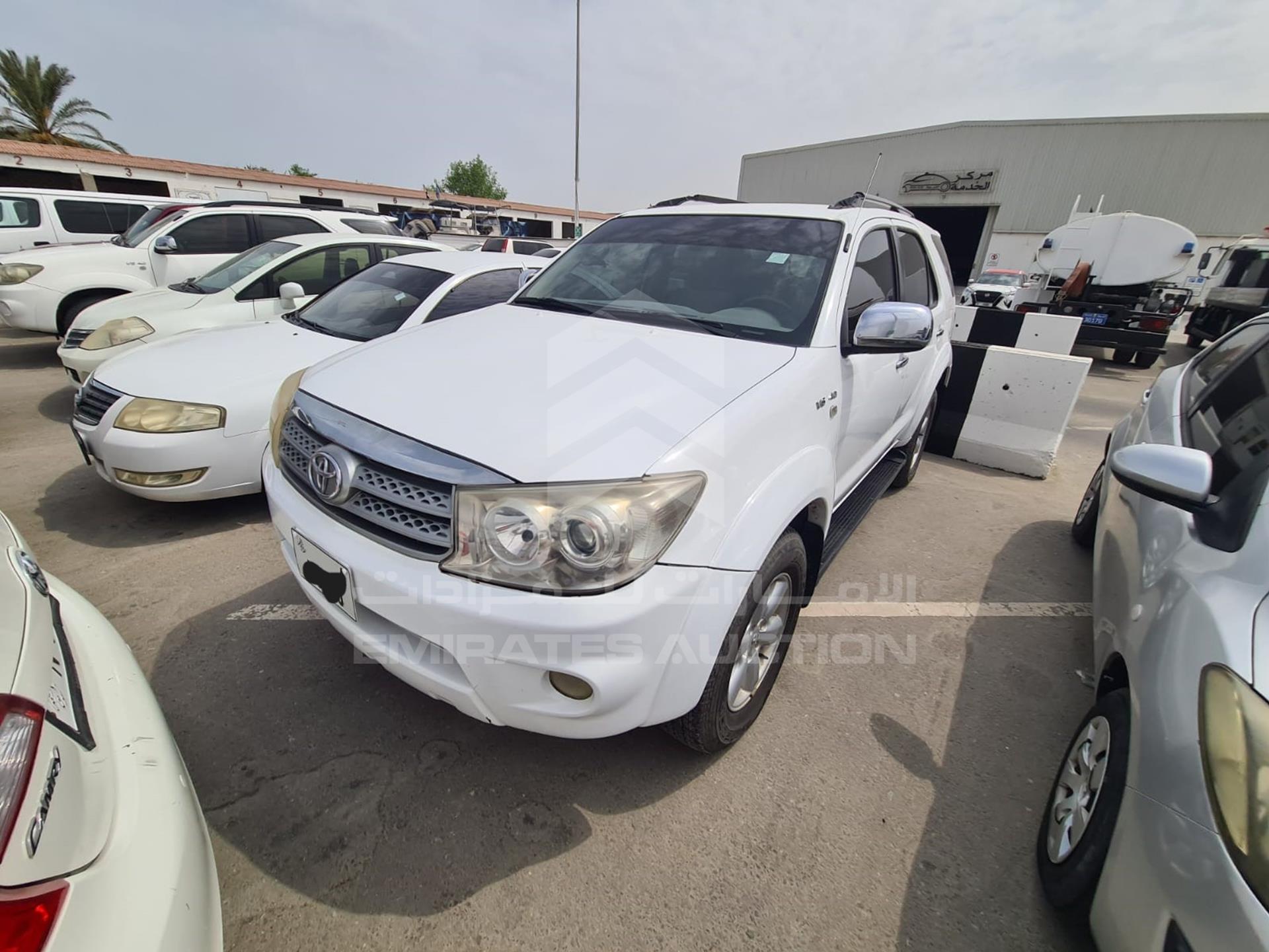 2009 TOYOTA FORTUNER VIN: MHFYU59G997009955