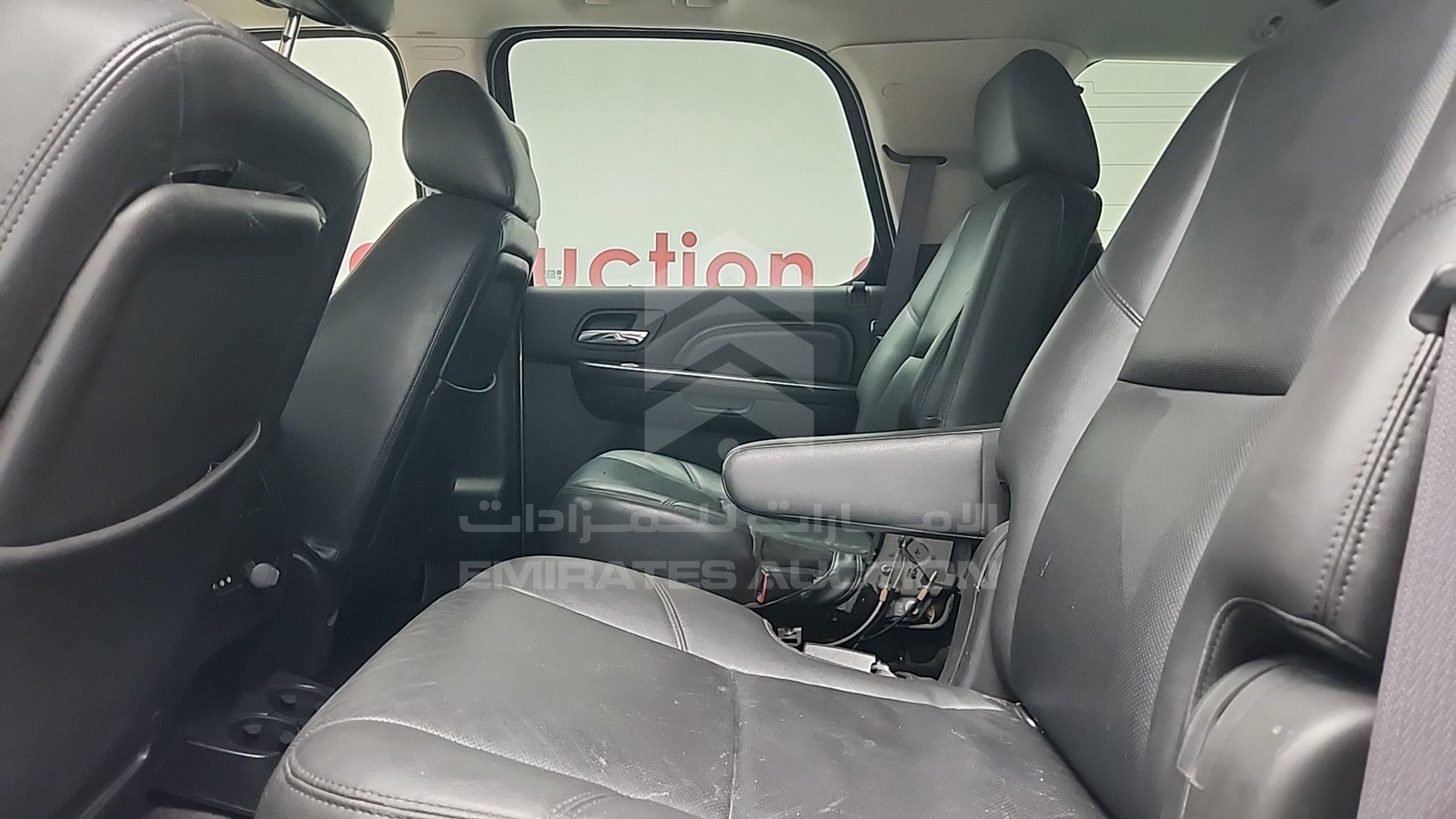 2011 GMC YUKON VIN: 1GKS2EEF0BR354052