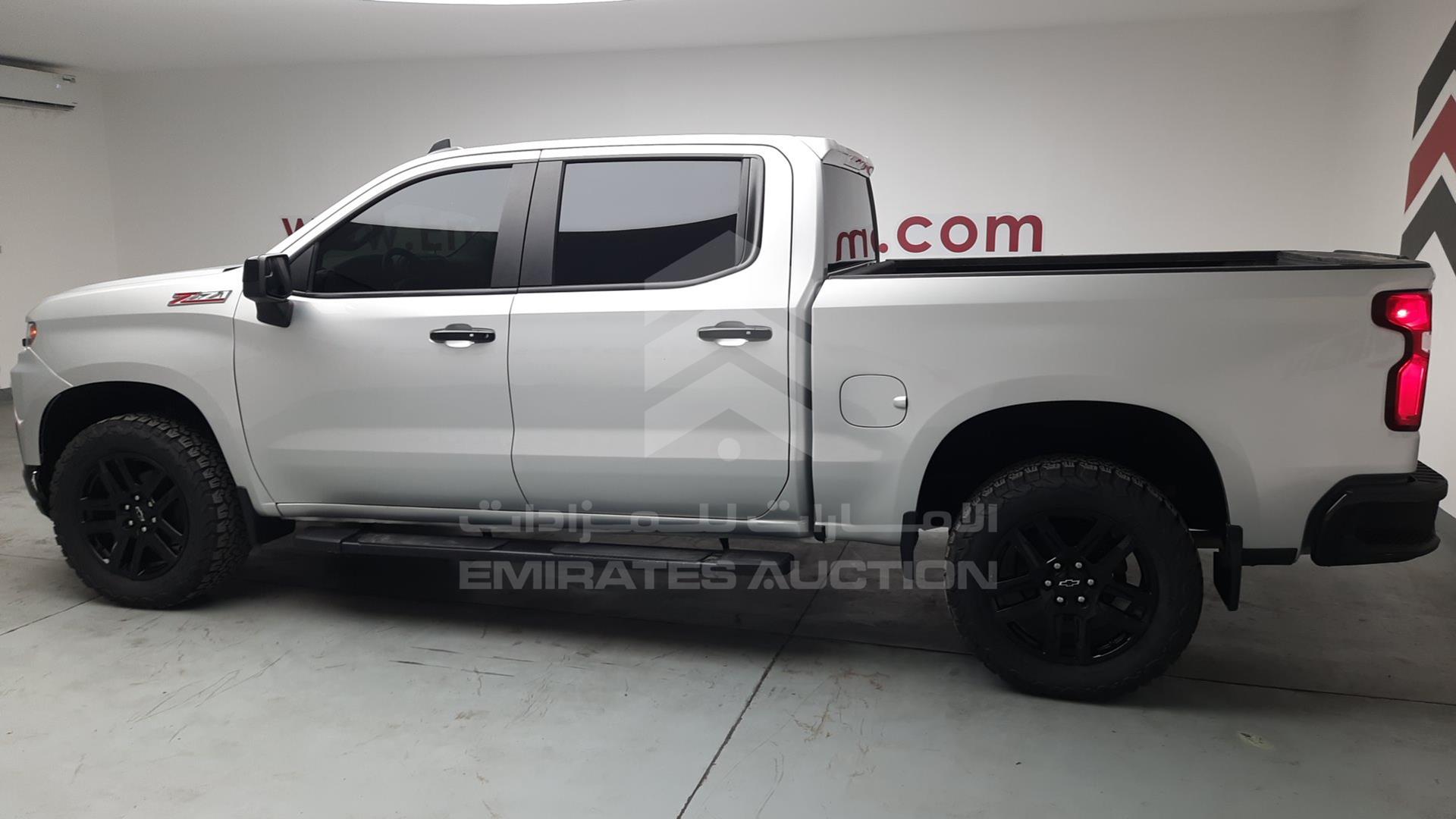 2019 CHEVROLET SILVERADO VIN: 1GCUYDED2KZ190525