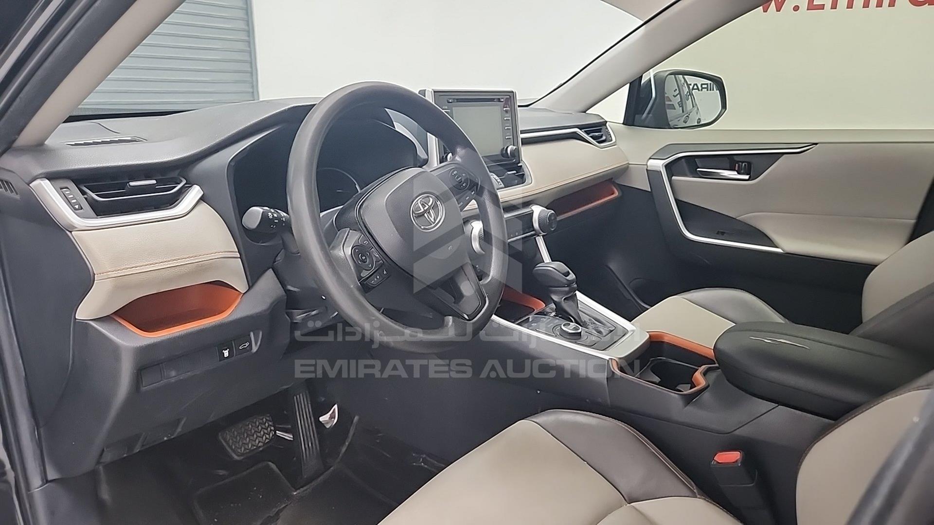 2021 TOYOTA RAV-4 VIN: JTMJ13FV1MD080154