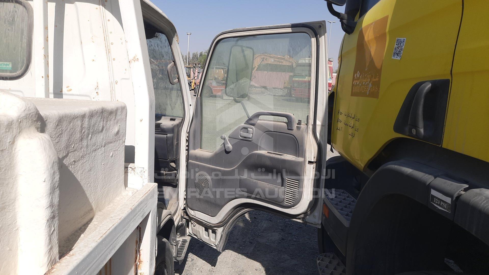 2008 ISUZU NKR VIN: JAAJP24G387K02036