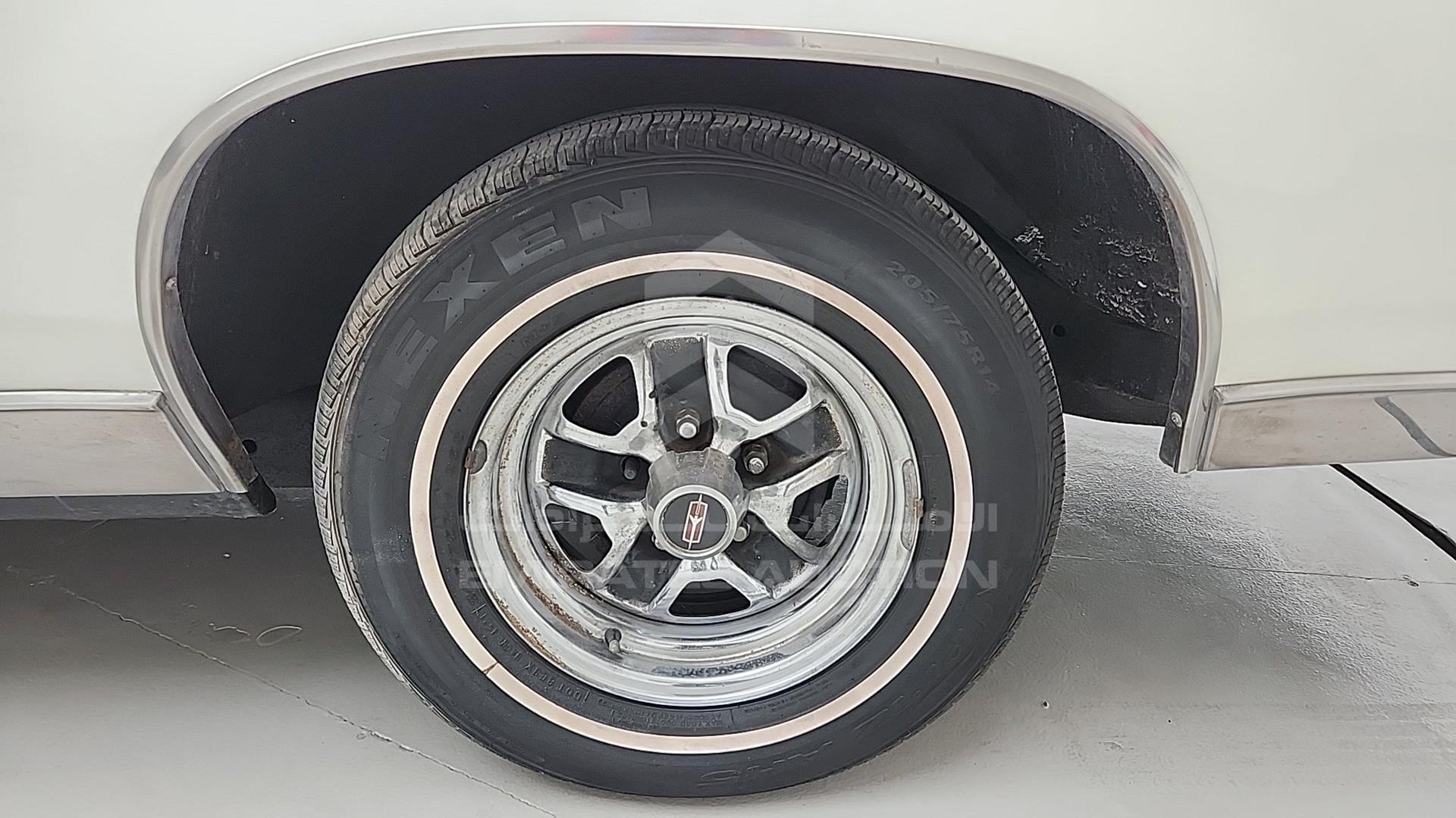 1985 OLDSMOBILE CUTLASS VIN: 2G3GM47Y2F2322720