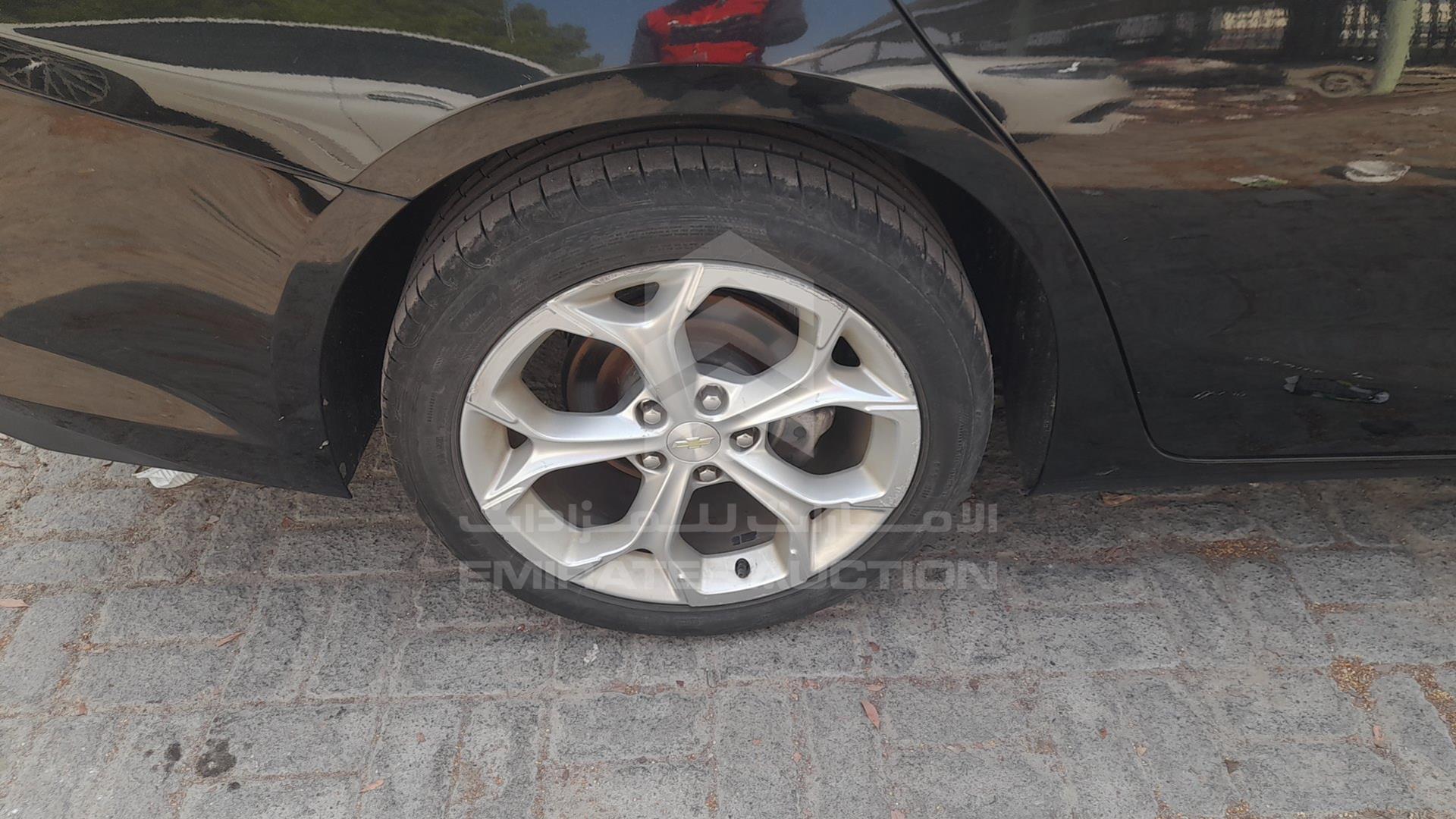 2019 CHEVROLET MALIBU VIN: KL1ZC5DXXKB109888
