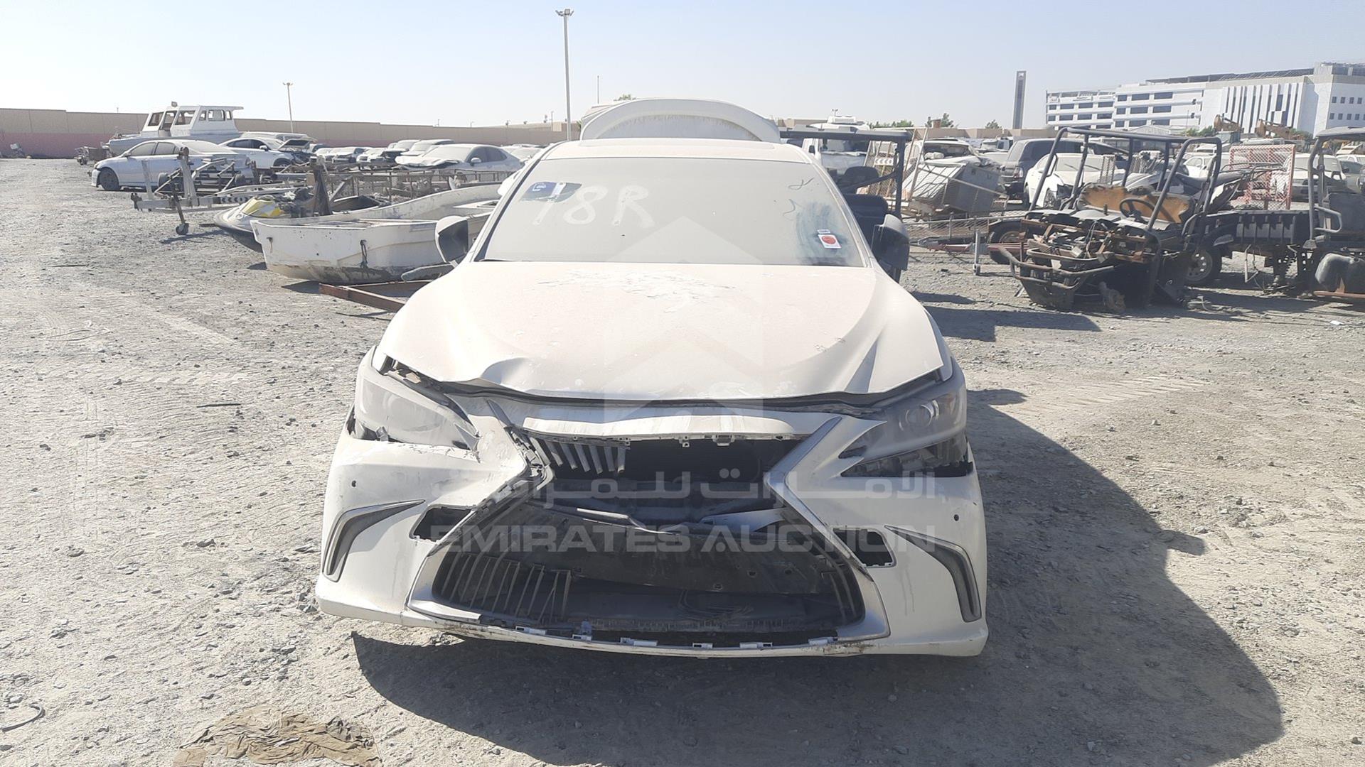 2019 LEXUS ES 300H VIN: JTHB21B16K2009631