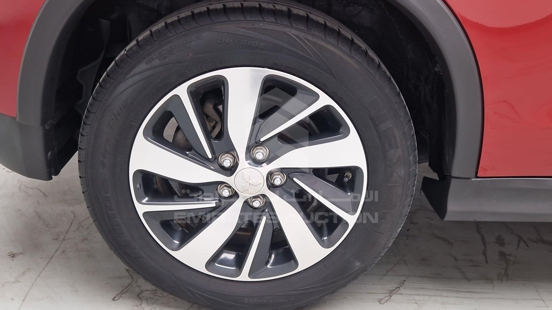 2017 MITSUBISHI ASX VIN: JE4LP21U6HZ700429
