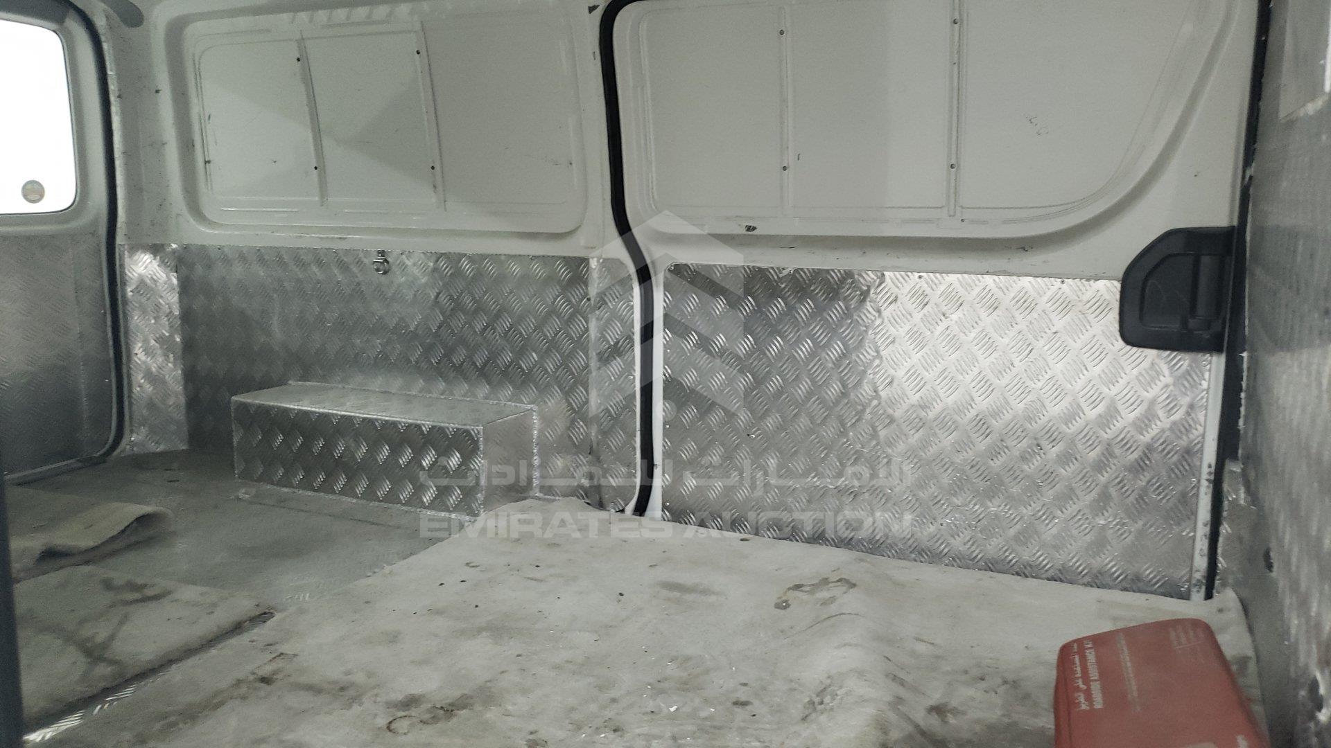 JTFHX02P2D0079967 - 2013 Toyota Hiace - #352830
