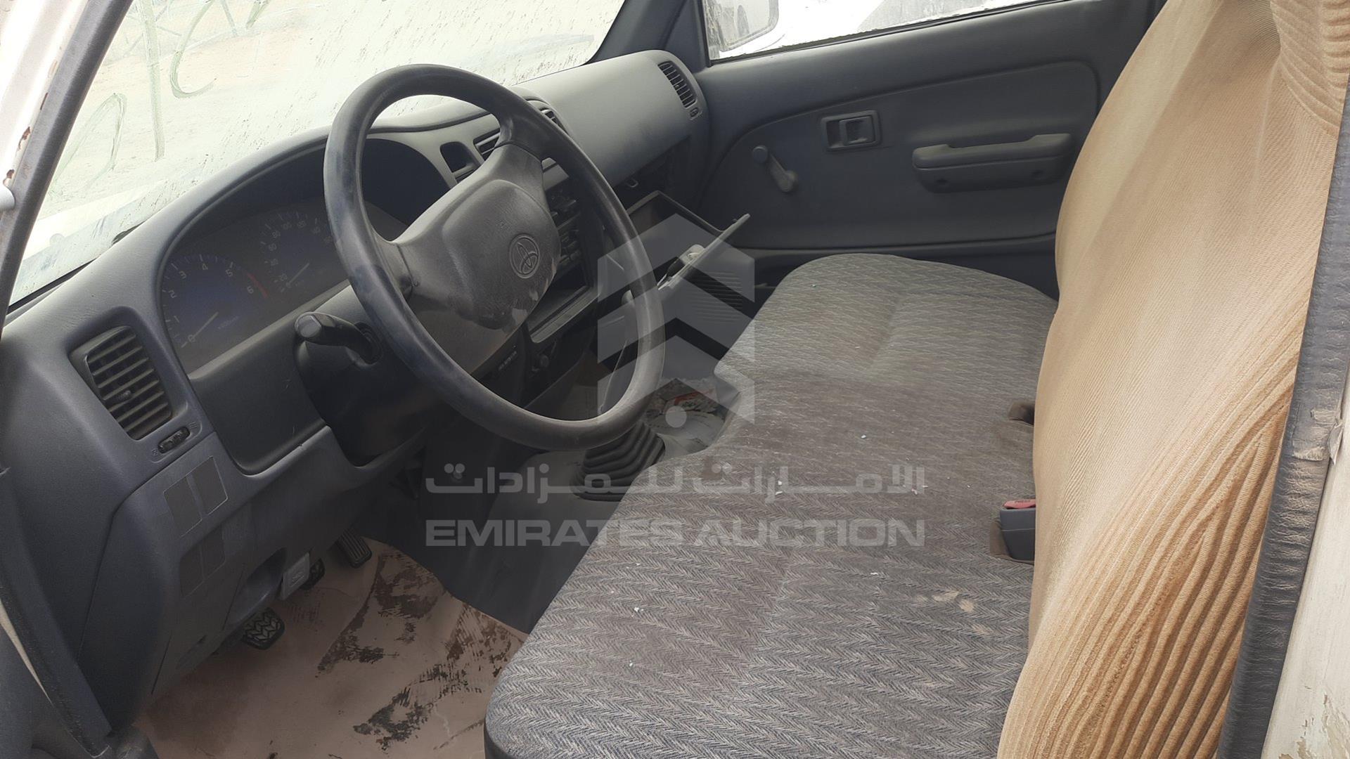 2004 TOYOTA HILUX VIN: JTFEM426740137615