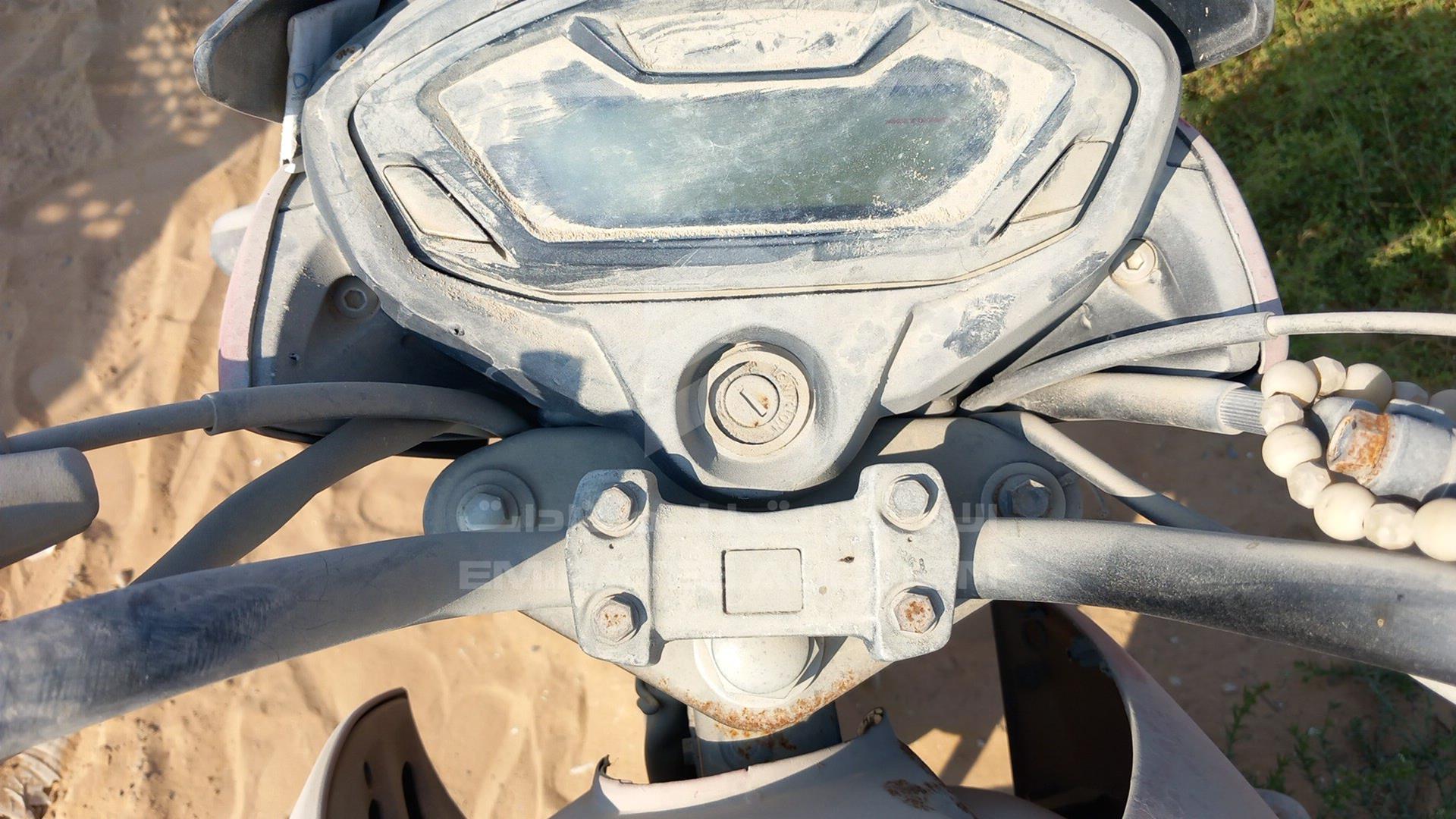 2016 HONDA MOTORBIKE VIN: ME4KC2035G8002980