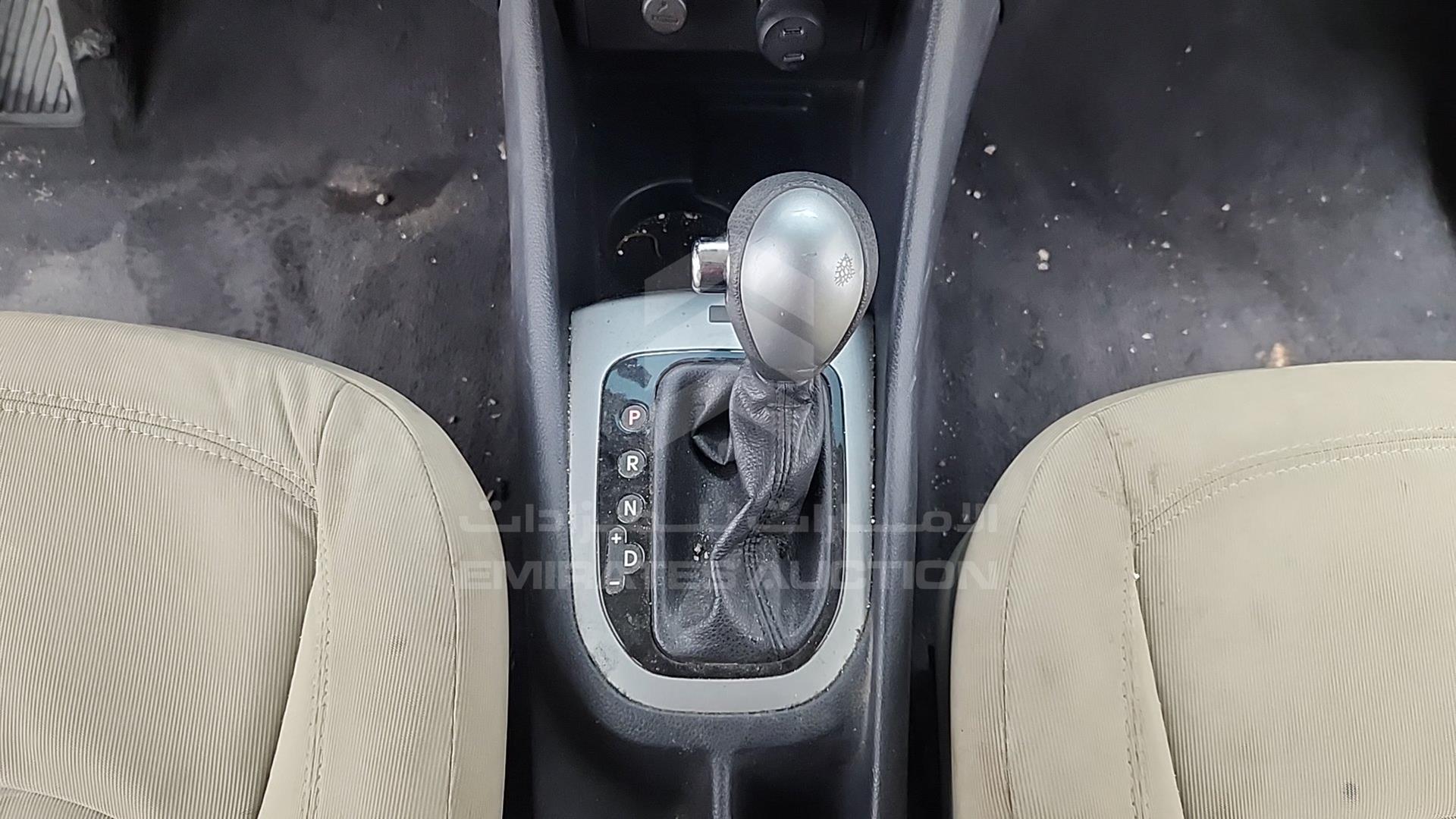 2015 KIA RIO VIN: KNADN4125F6440051