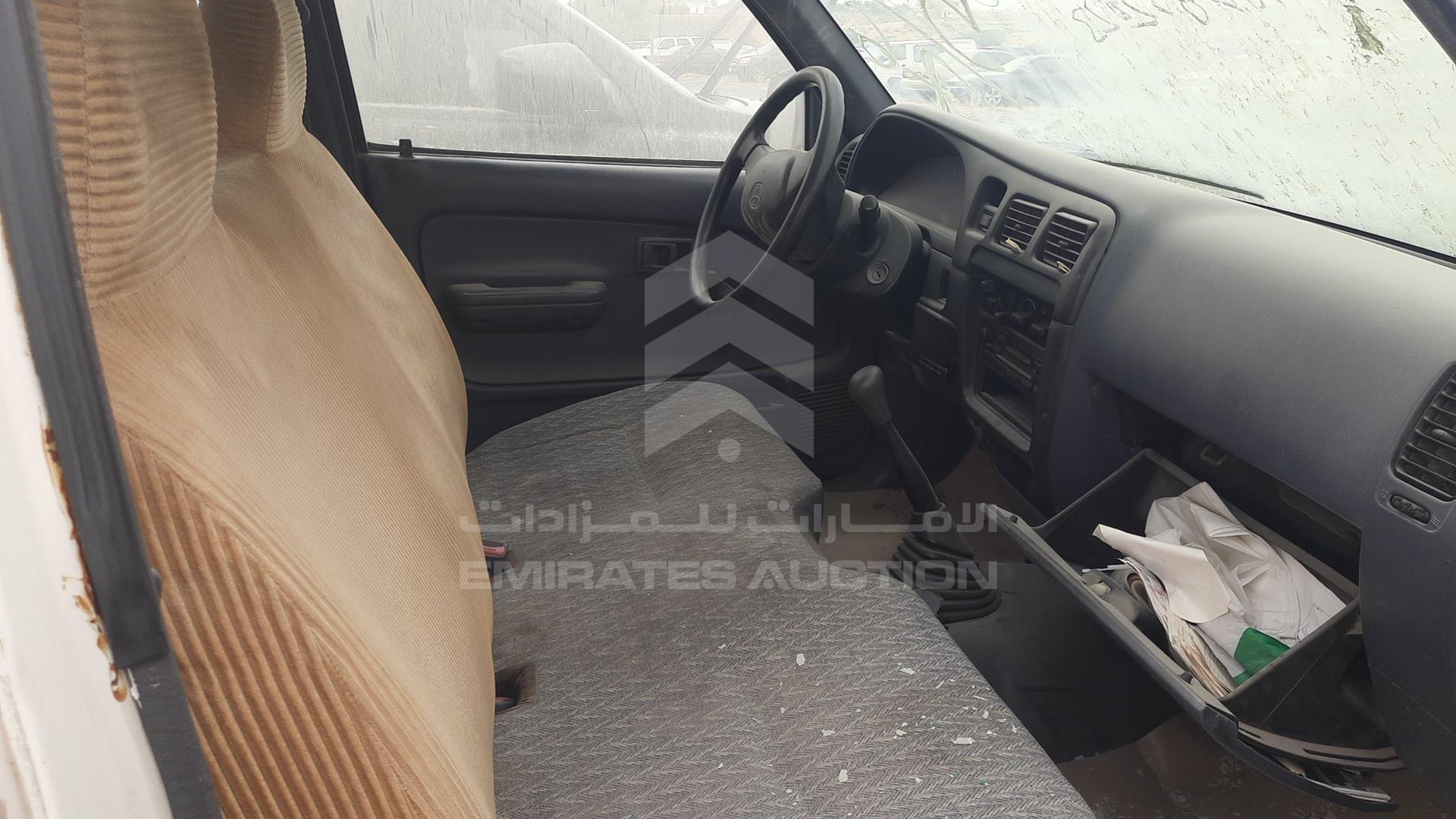 2004 TOYOTA HILUX VIN: JTFEM426740137615