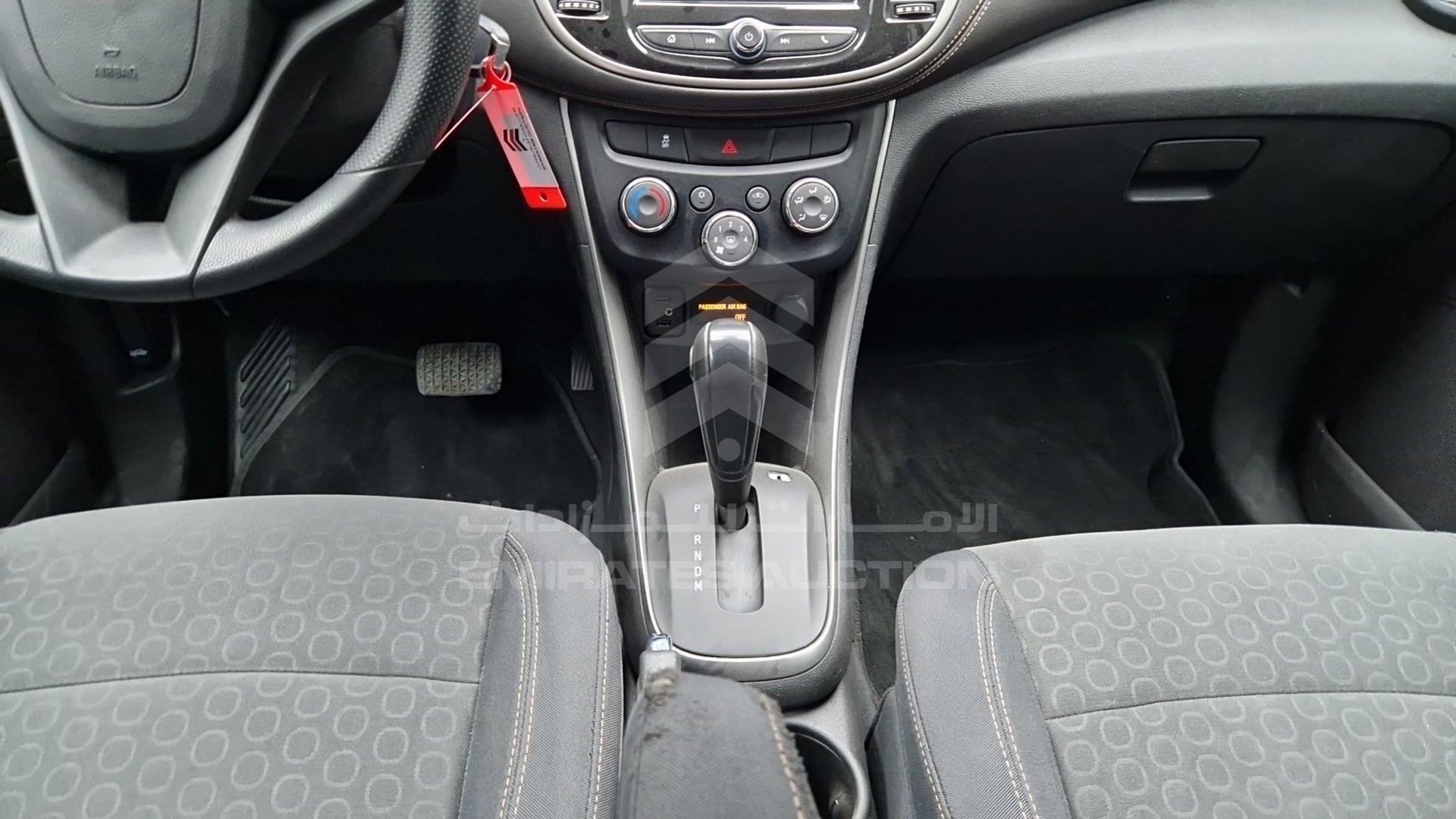 2020 CHEVROLET TRAX VIN: 3GNCJKSB2LL306166