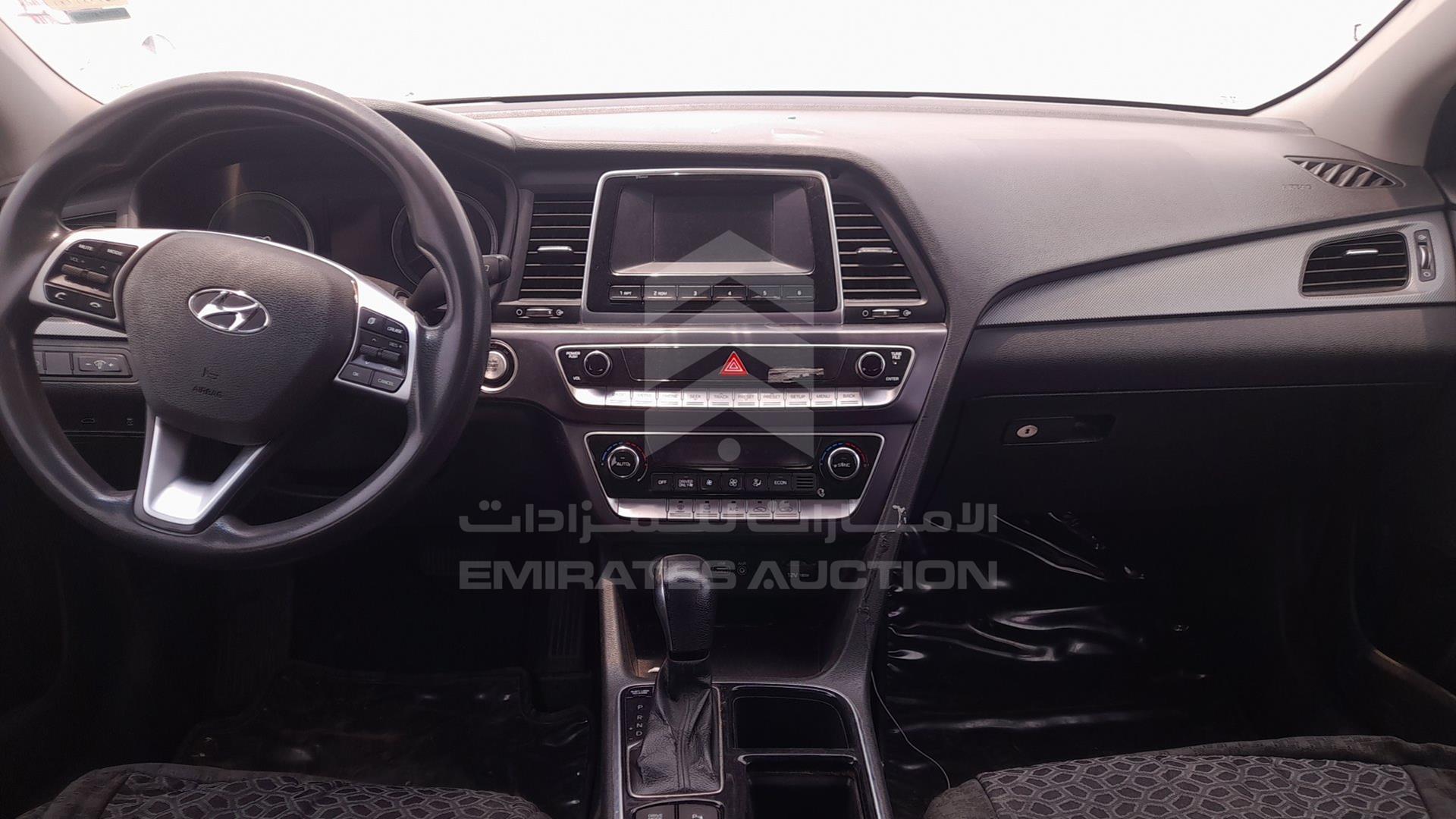 2018 HYUNDAI SONATA VIN: KMHE24139JA082043
