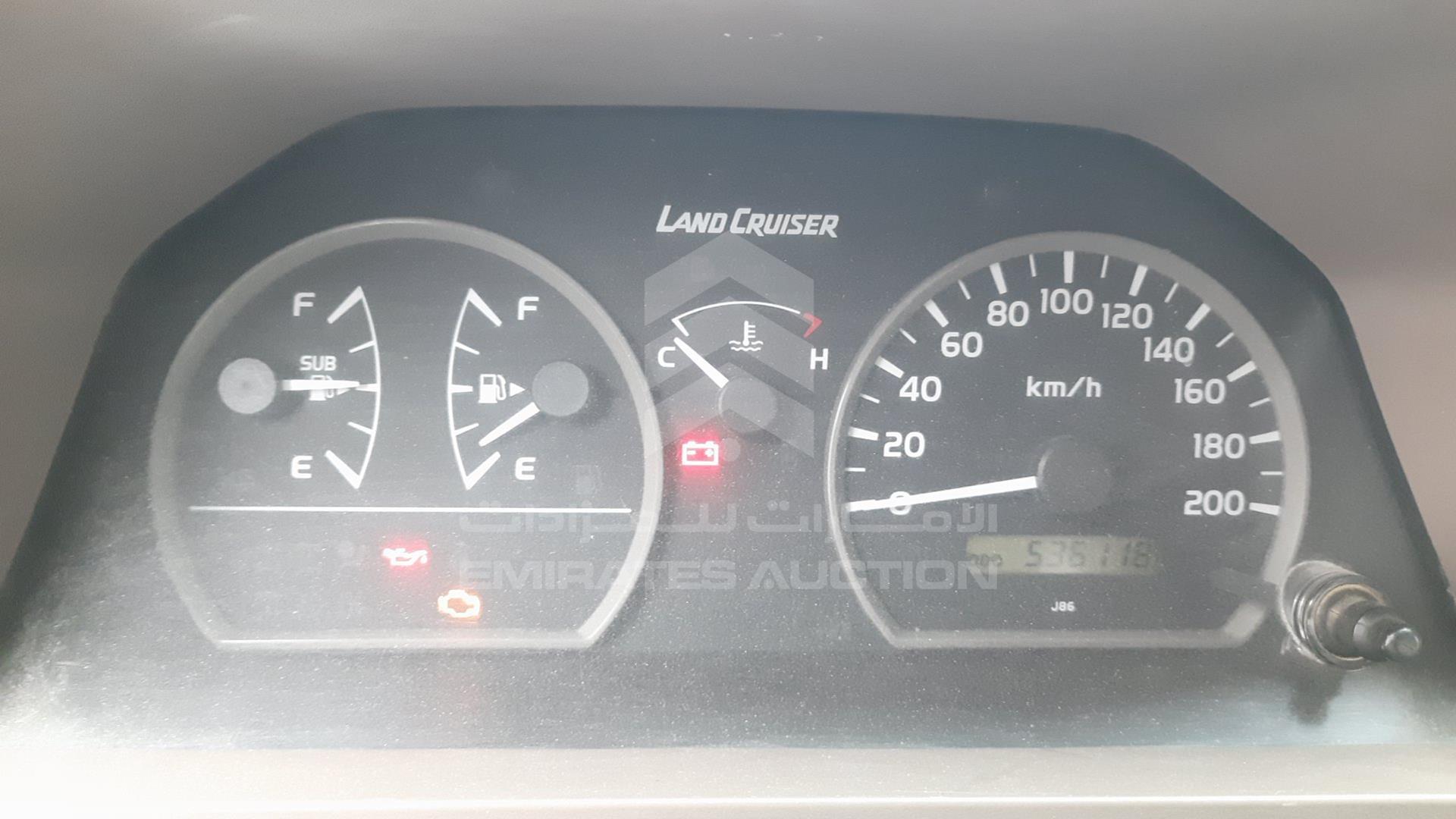 2010 TOYOTA LAND CRUISER VIN: JTFLU71J6A4302704