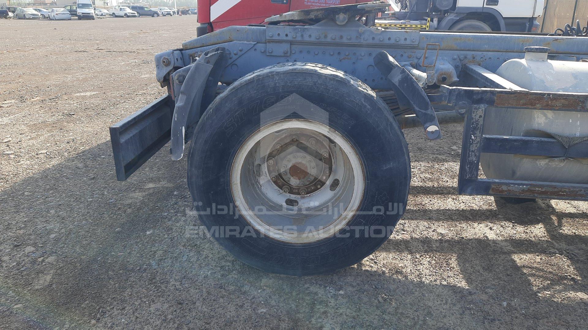 1999 VOLVO FH12 VIN: YV2A4B3A6XB209711