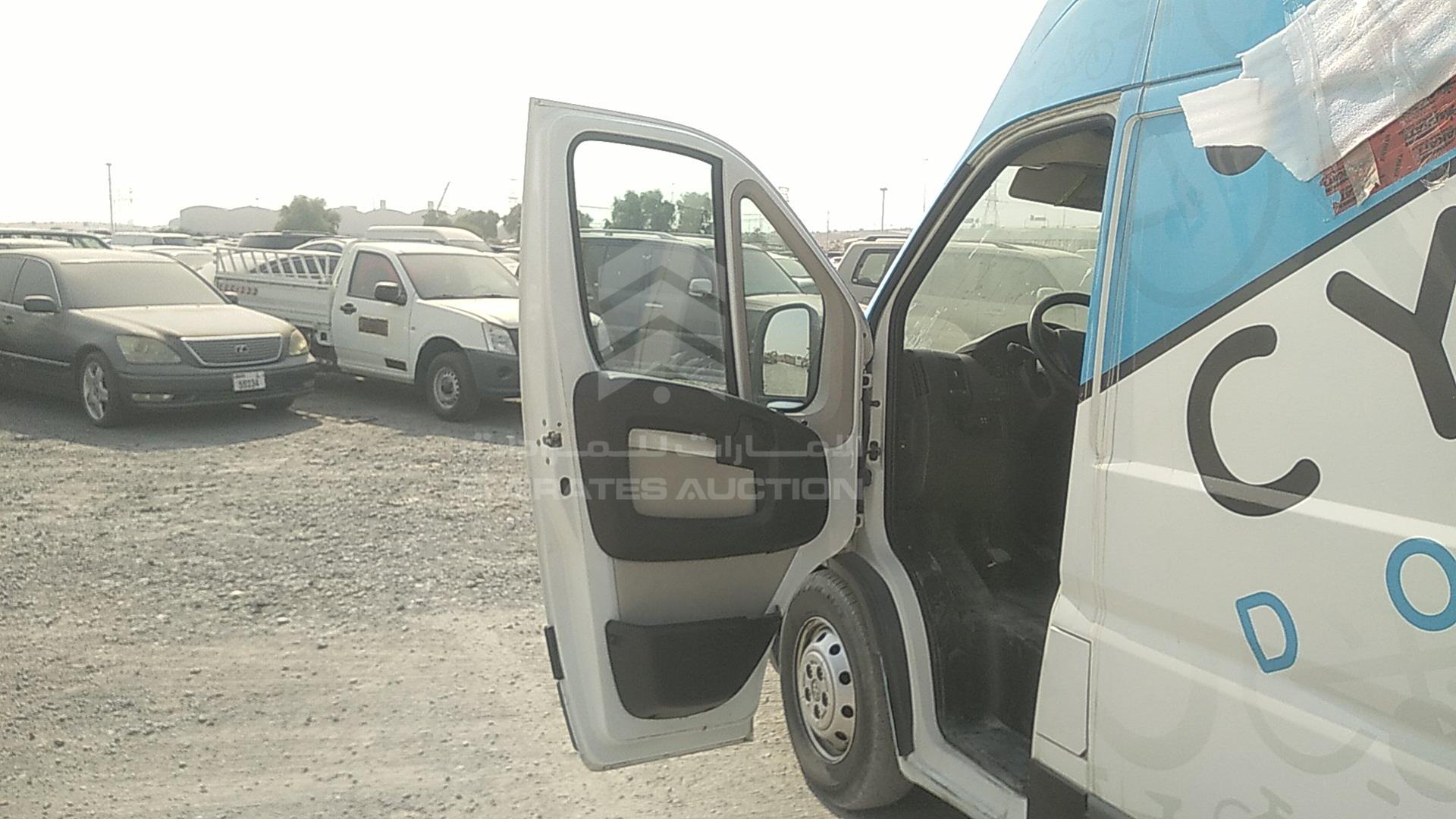 2018 PEUGEOT BOXER VIN: VF3YEZMF9J2E64023