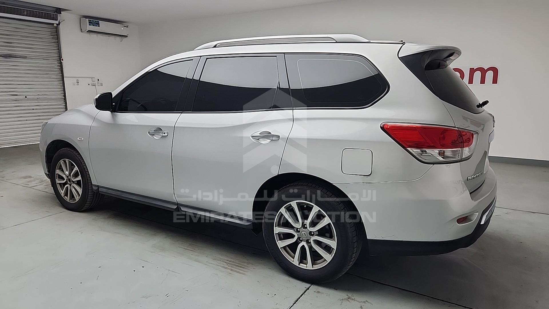 2015 NISSAN PATHFINDER VIN: 5N1AR2M74FC610631