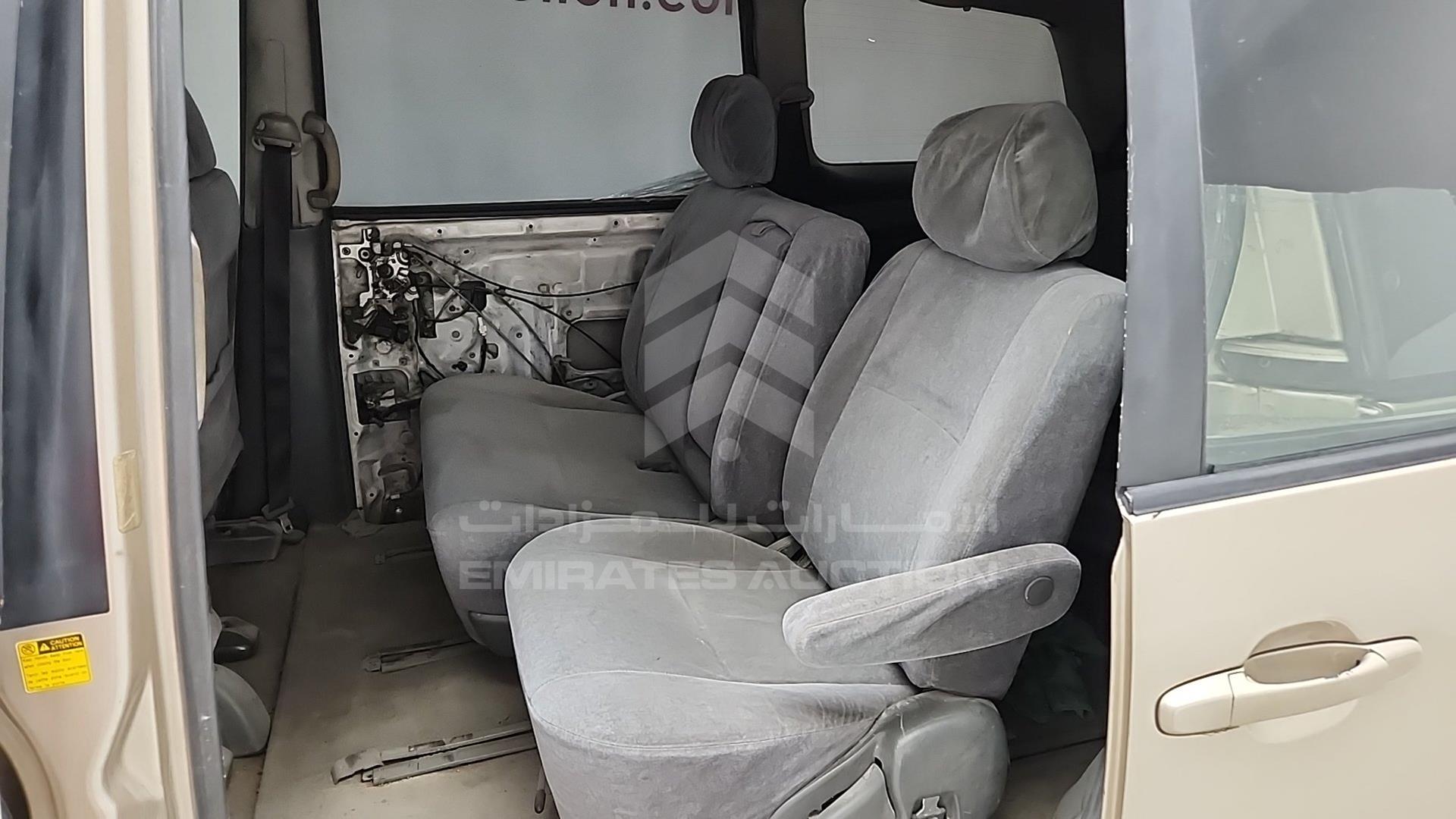 2004 TOYOTA PREVIA VIN: JTEGD32MX40280855