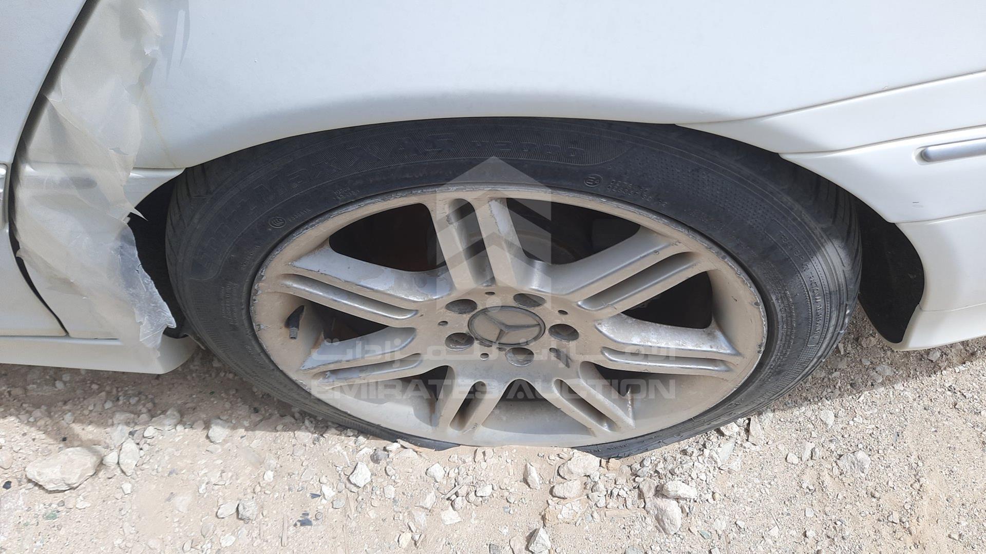 0 MERCEDES C 230 VIN: WDB2030401F632680