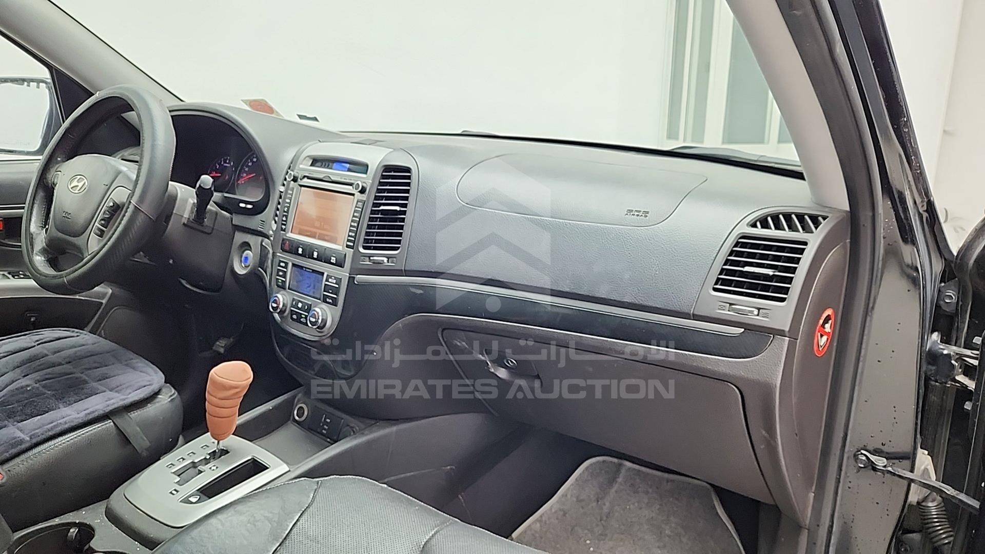 2012 HYUNDAI SANTA FE VIN: KMHSH81G8CU870180
