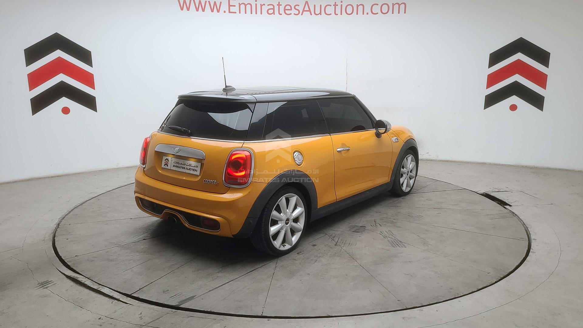 2014 MINI COOPER S VIN: WMWXM7109ET905379