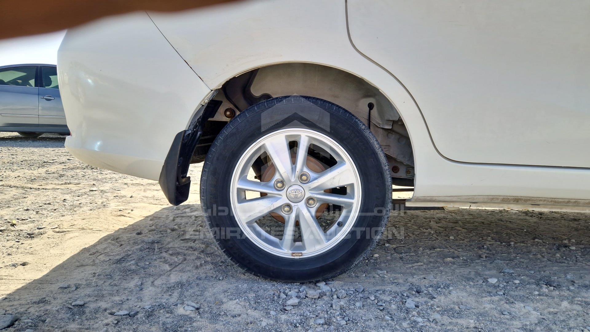 2015 TOYOTA AVANZA VIN: MHKMC13F4FK015618