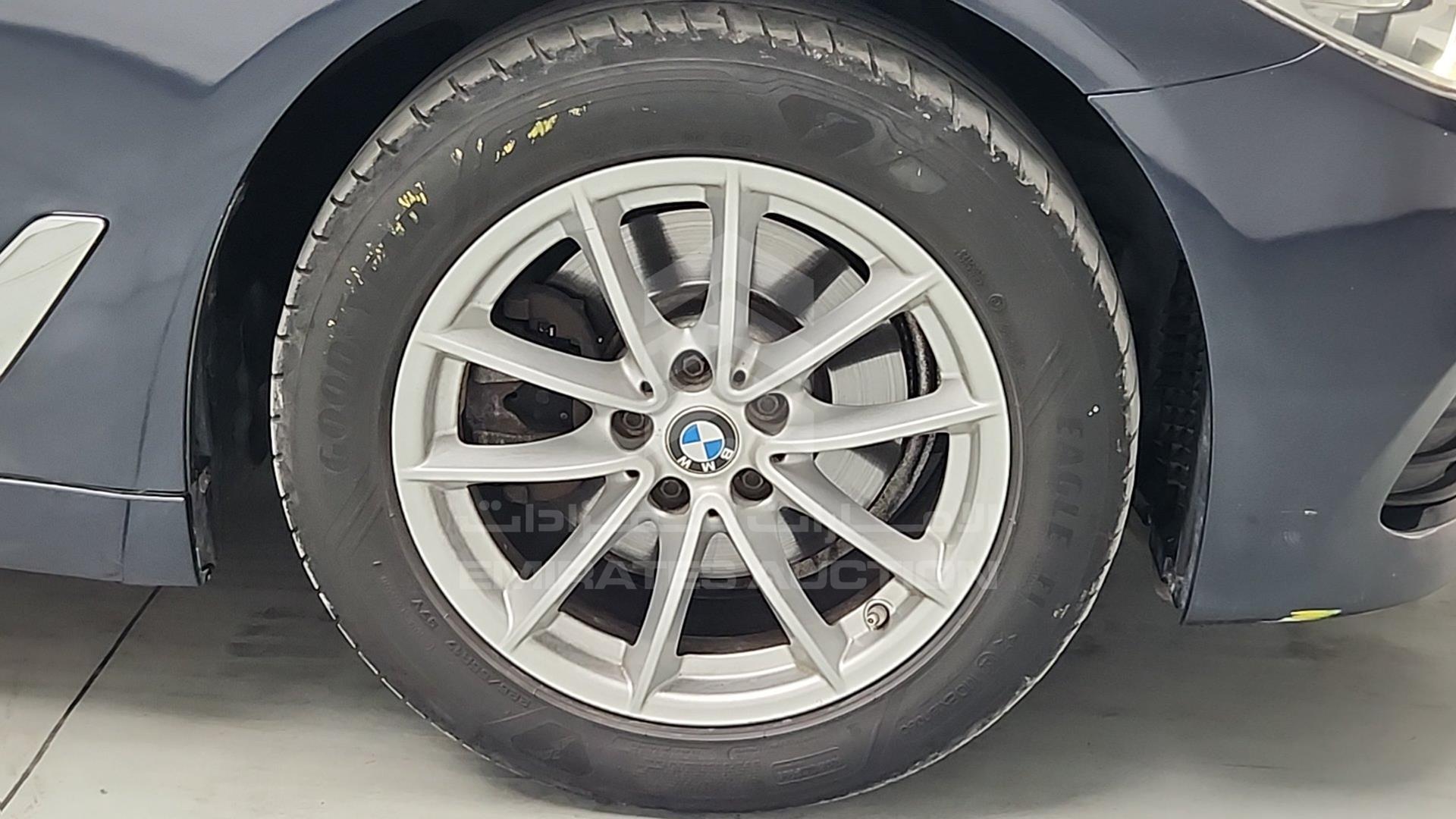 2020 BMW 520 VIN: WBAJT1A03LCE38689