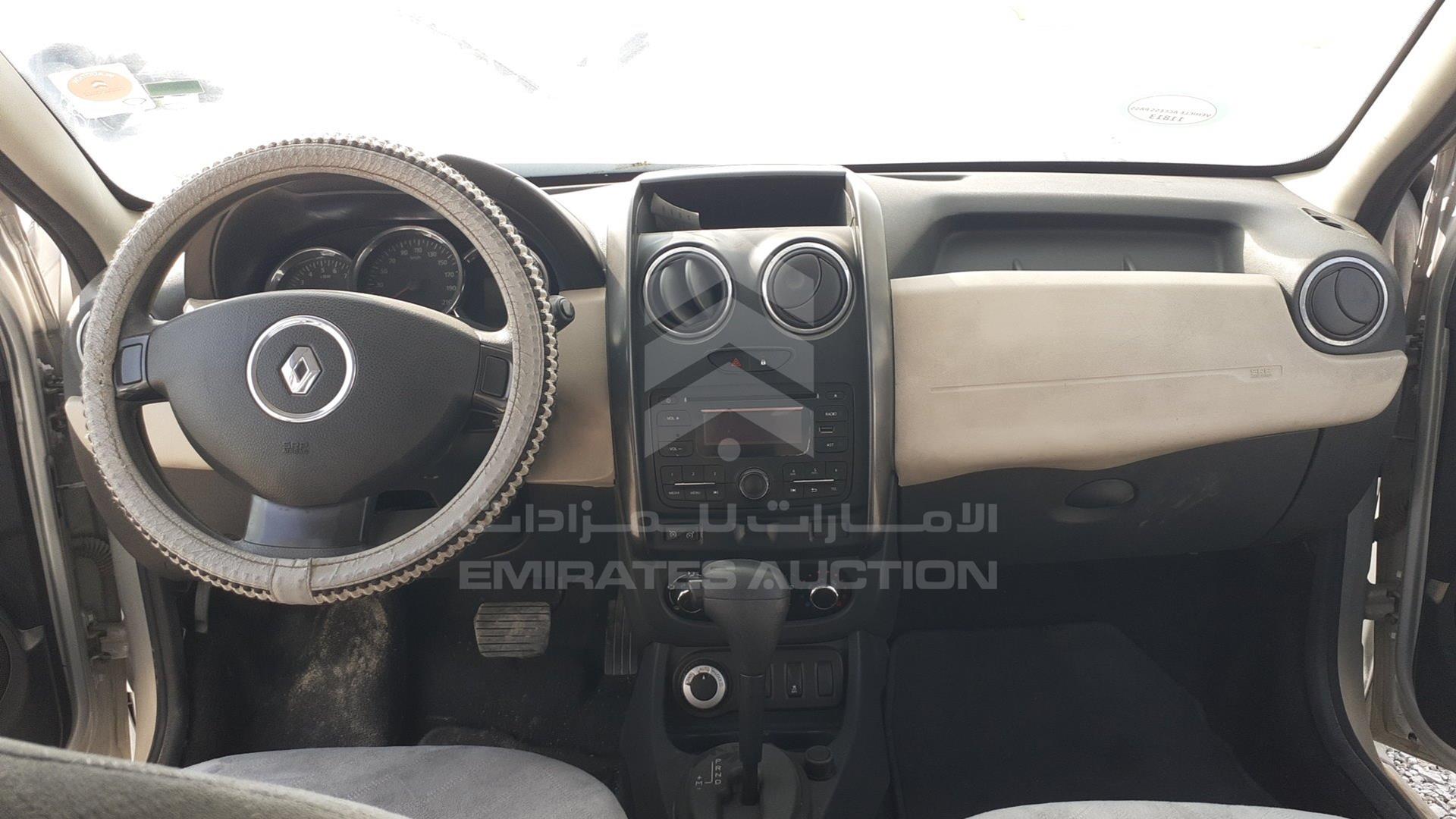 2017 RENAULT DUSTER VIN: VF1HSRGJ4HA500179