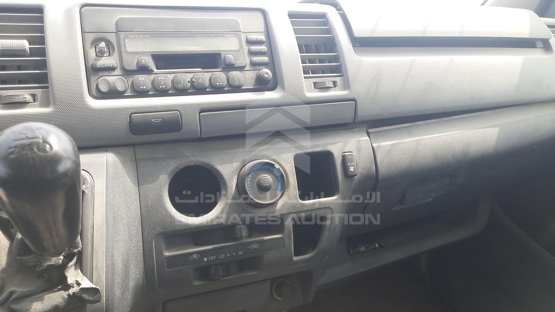 2009 TOYOTA HIACE VIN: JTGJX02PX95011620