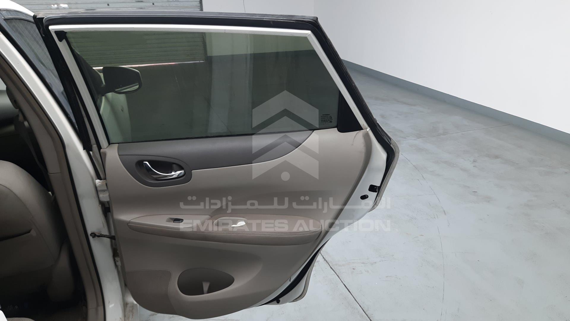 2014 NISSAN TIIDA VIN: MNTBC2C92E6000049