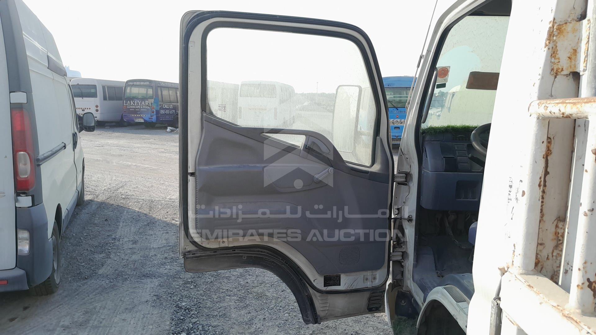 2016 MITSUBISHI CANTER VIN: JL7B6E1P8GK010793