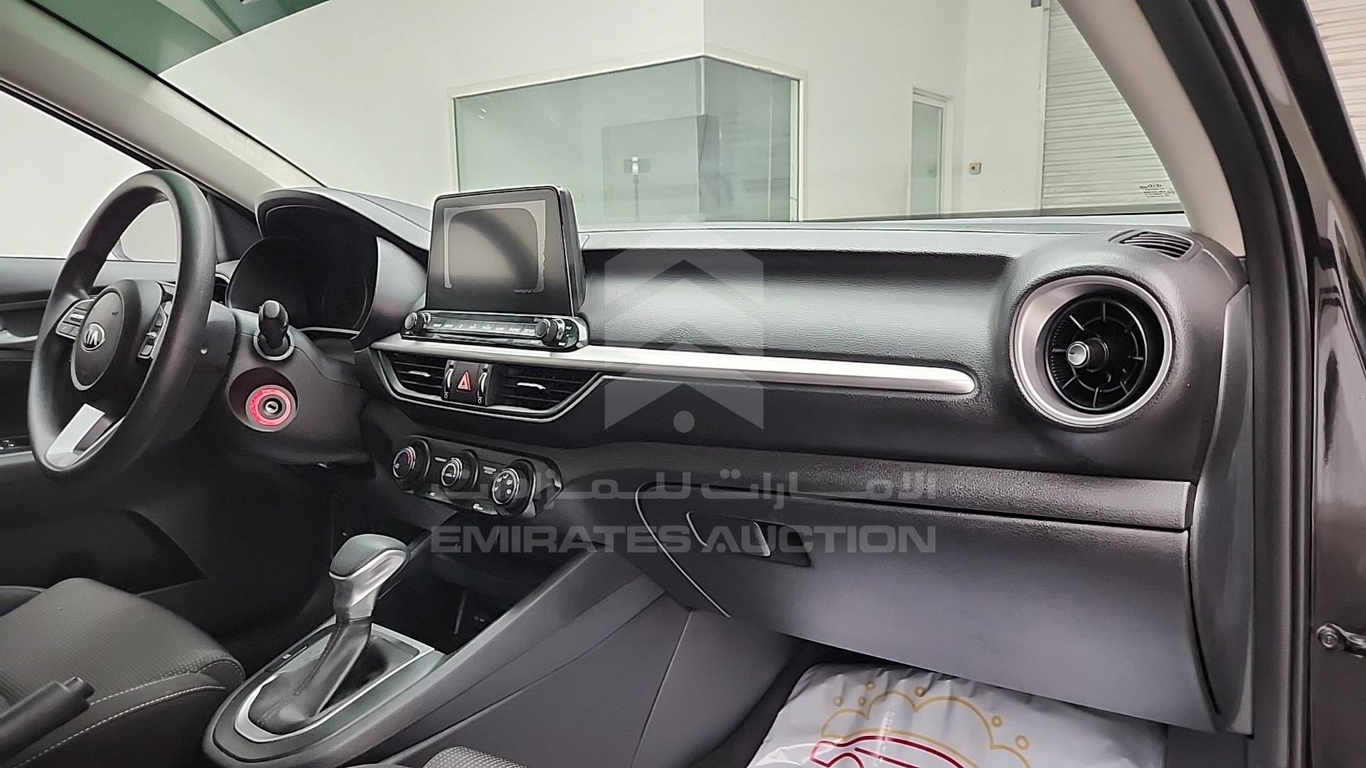 2020 KIA FORTE VIN: 3KPF24AD3LE174556