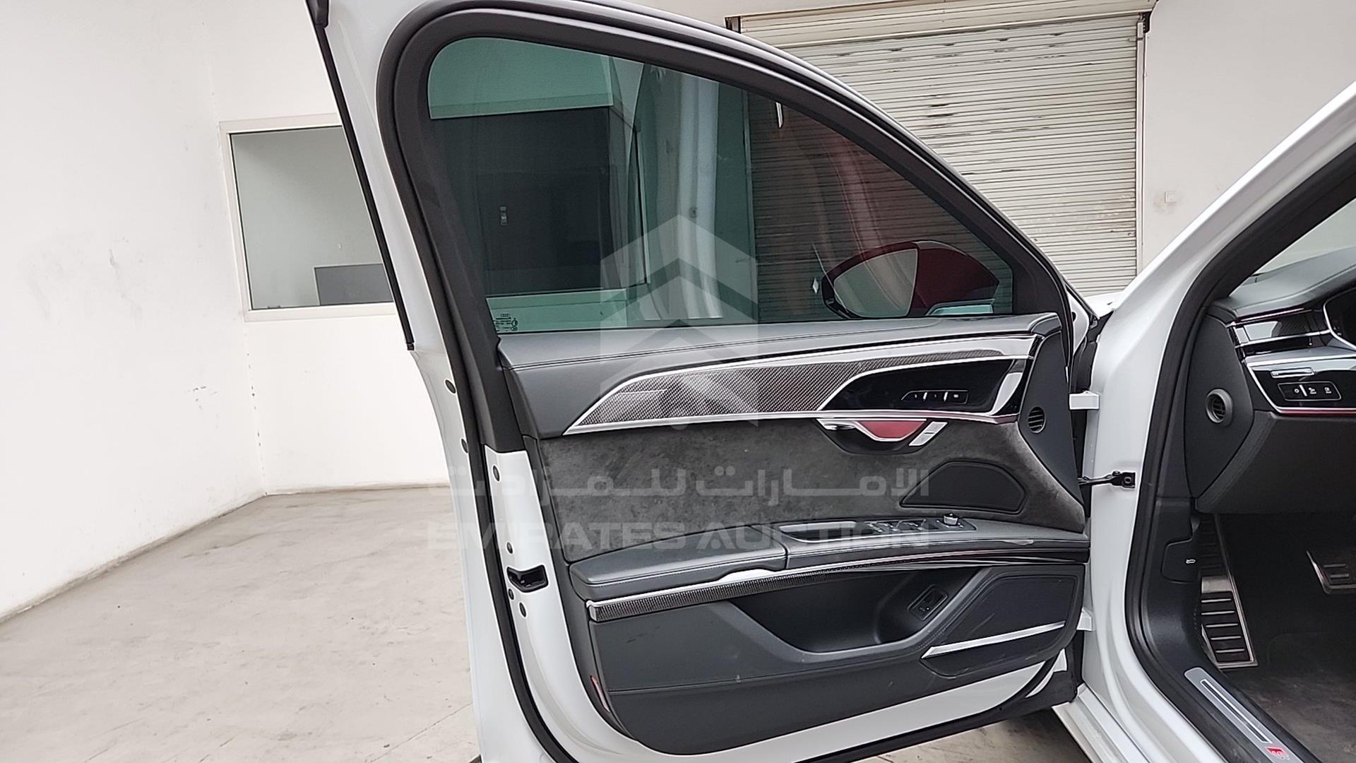 2020 AUDI S8 VIN: WAUZZZF85LN013510