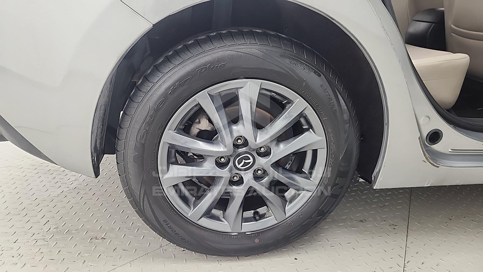 2015 MAZDA 3 VIN: JM7BM1HZ8F1143633