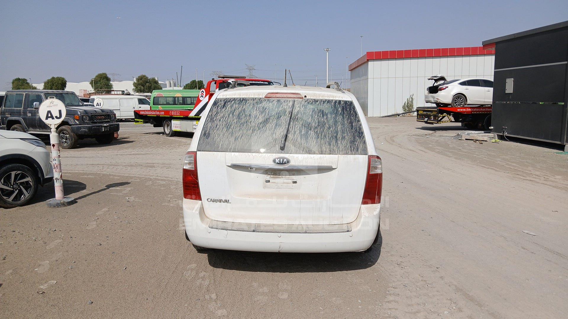 2011 KIA CARNIVAL VIN: KNAMH8176B6368474