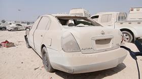 2005 Nissan Altima — Rear Left Angle — Photo 6 — Thumbnail