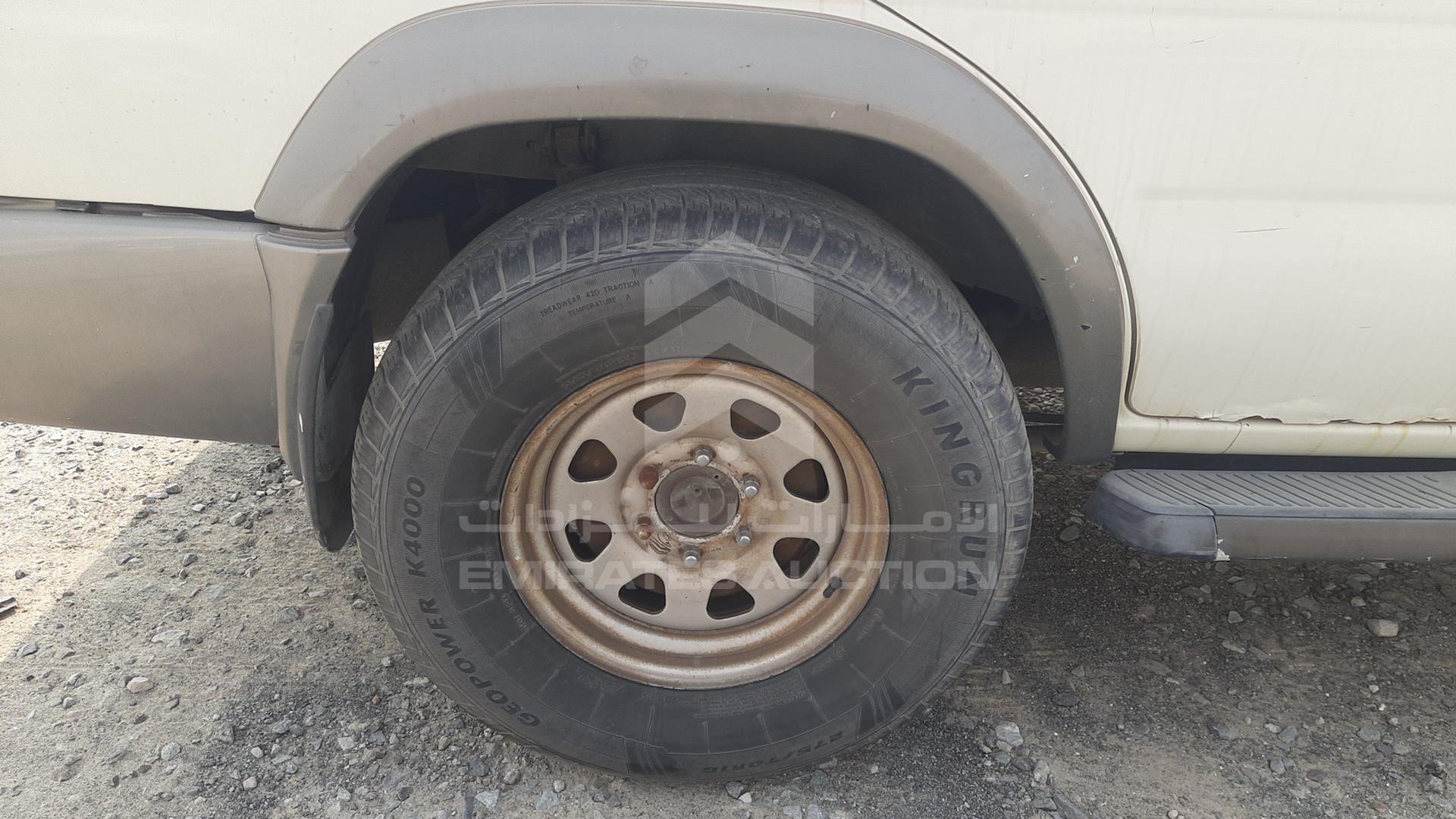 2002 NISSAN PATHFINDER VIN: JN8AR05Y52W520384