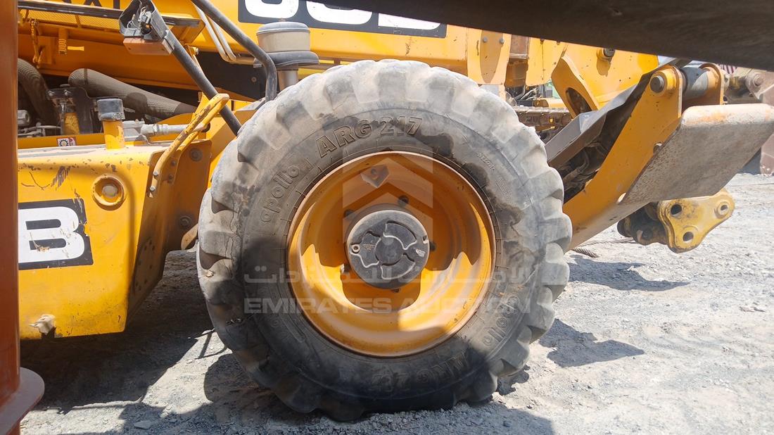 2018 JCB 530-110 — Front Right Tyre — Photo 35