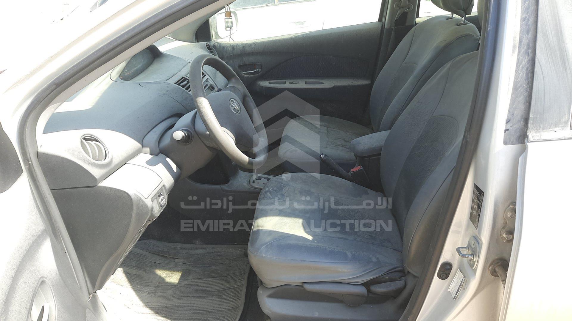 2011 TOYOTA YARIS VIN: JTDBW9239BL001992