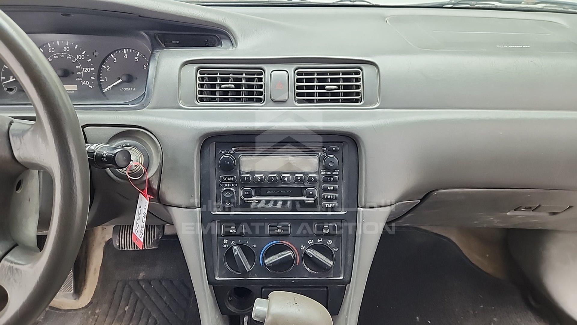 2001 TOYOTA CAMRY VIN: 4T1BG22K61U082286
