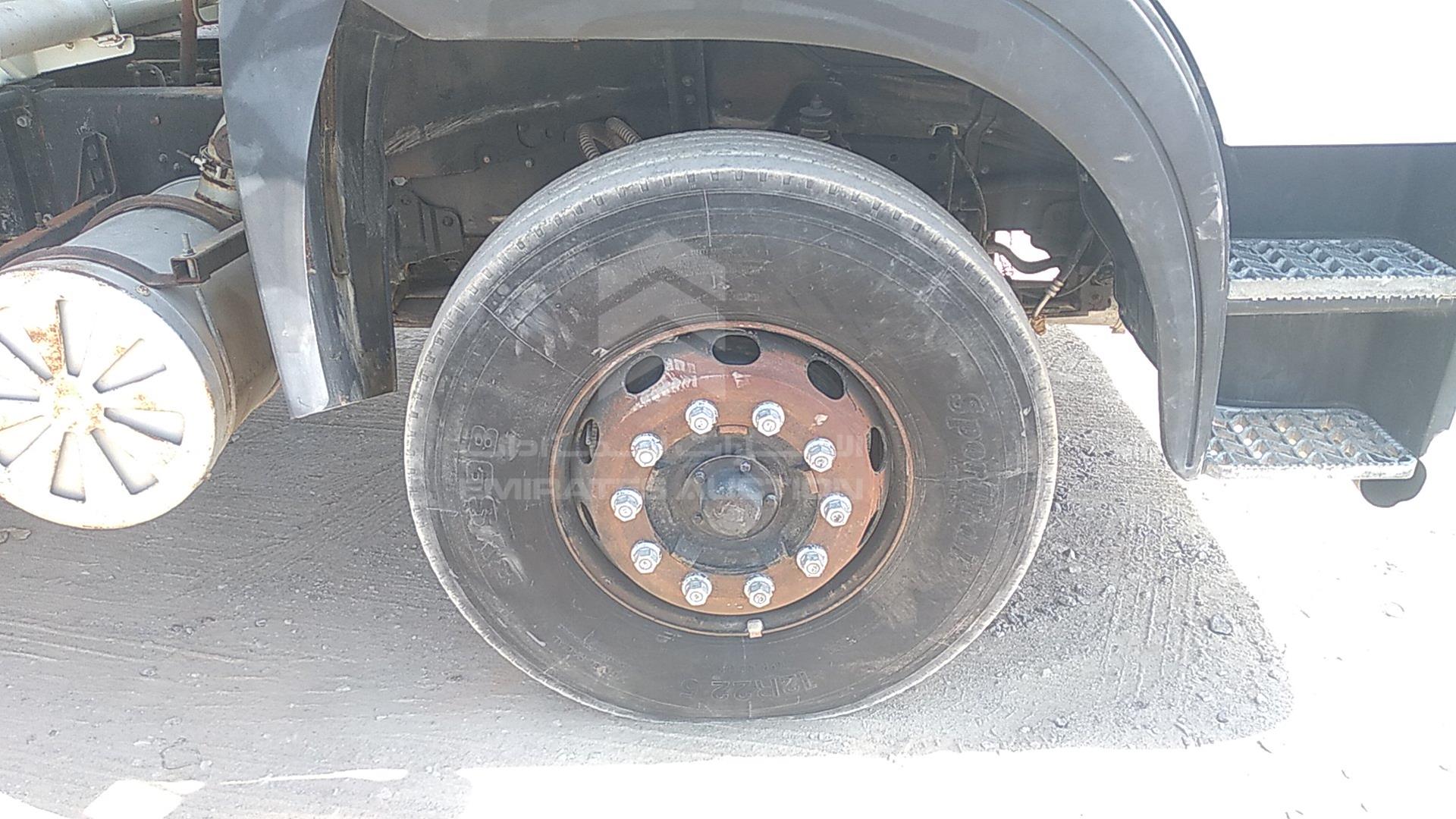 2011 HYUNDAI --- VIN: KMFDA18C7CC060478