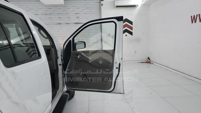 5N1AR1N8XBC629793 Auction: EmiratesAuction Lot: 405707 5N1AR1N8XBC629793 Nissan Pathfinder 2011 WHITE Photo 24