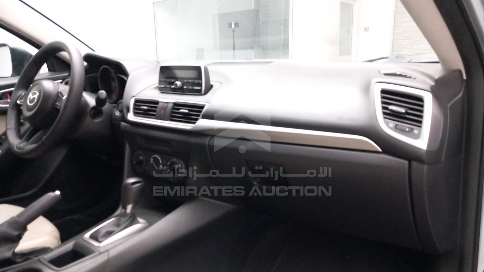 2019 MAZDA 3 VIN: JM7BN1SZ2K1242688